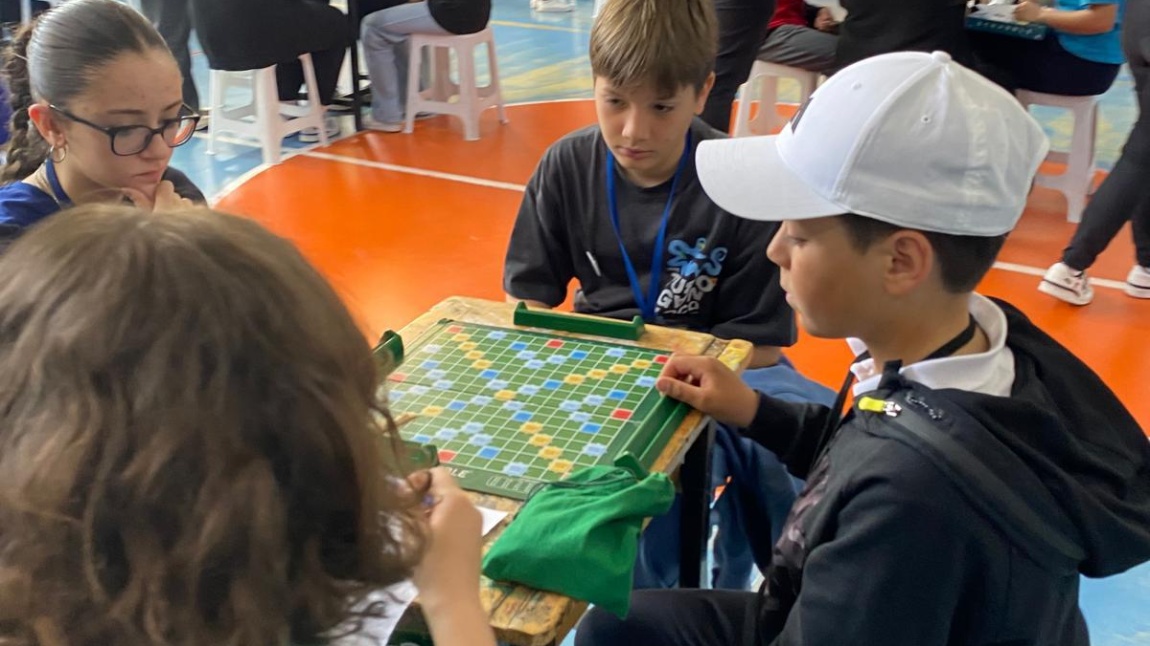 Ortaokullar arası geleneksel scrabble(kelime oyunu) yarışması